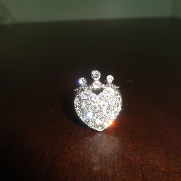Heart and crown ring- costume jewelry - Picture 3 of 12